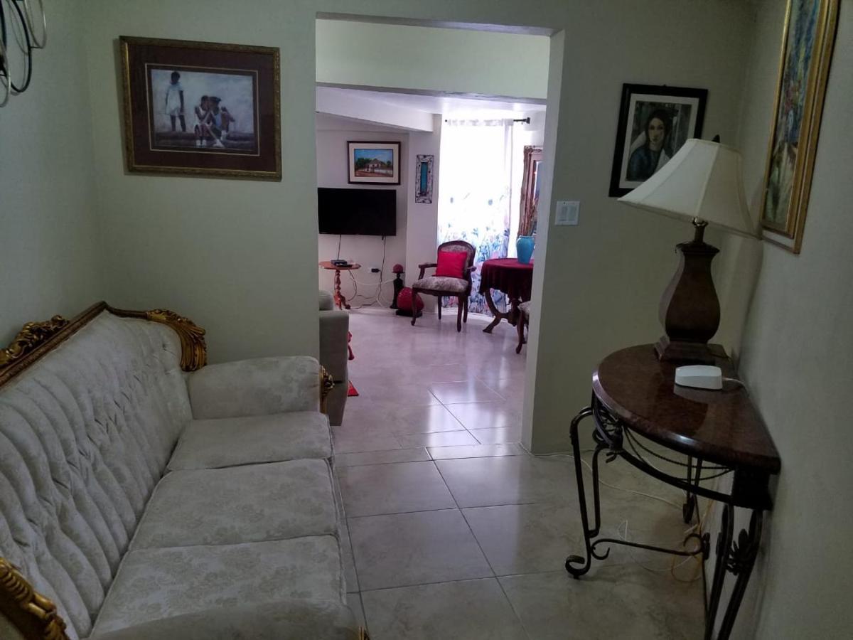 Bella Vista Vacation Leilighet Montego Bay Eksteriør bilde