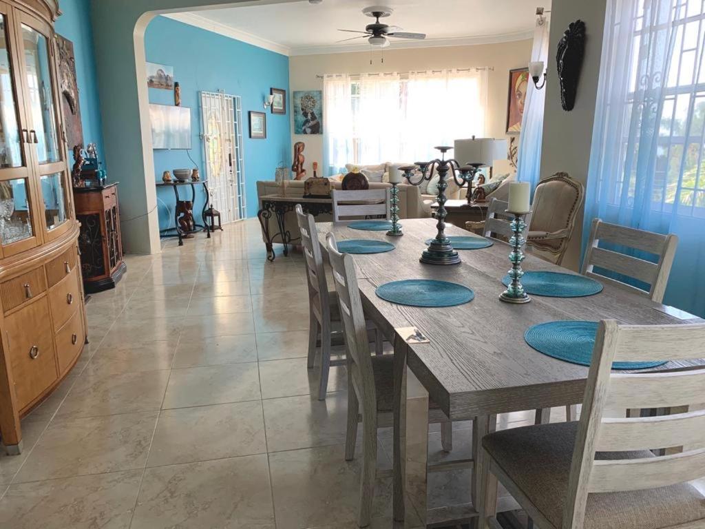 Bella Vista Vacation Leilighet Montego Bay Eksteriør bilde